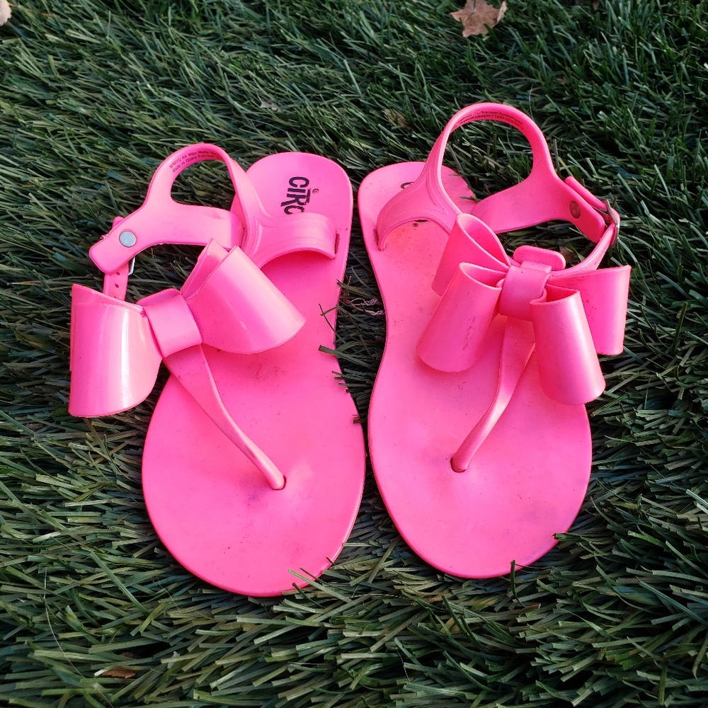 Girls Pink Bow Sandals Size 1/2